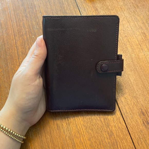 filoFAX Other - Vintage filoFAX pocket windsor burgundy NEVER USED